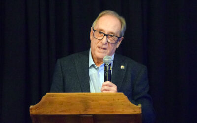 El Dr. Jorge Galíndez presentó su nuevo libro en un evento que reunió a referentes de la medicina y la política en Rosario