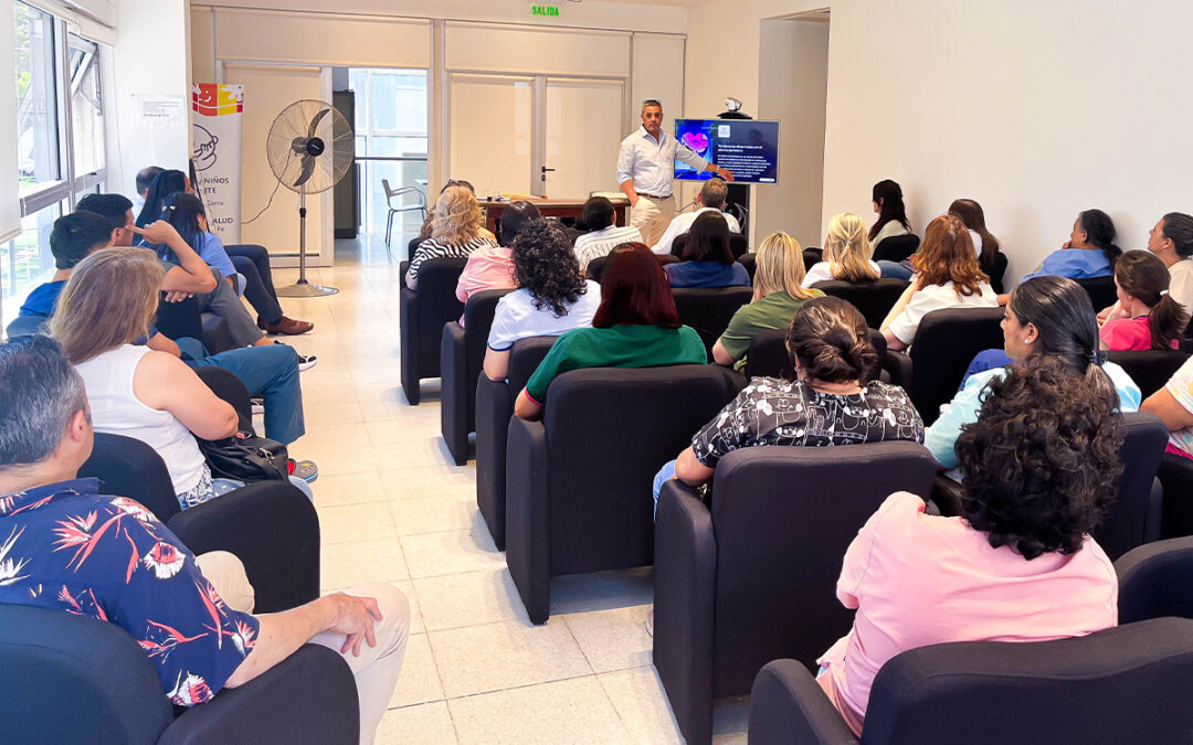 Capacitación sobre comunicación para la salud y abordaje de la violencia en el Hospital de Niños Zona Norte