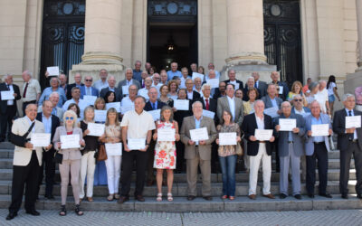 El Colegio de Médicos homenajeó a médicas y médicos a 50 años de su graduación