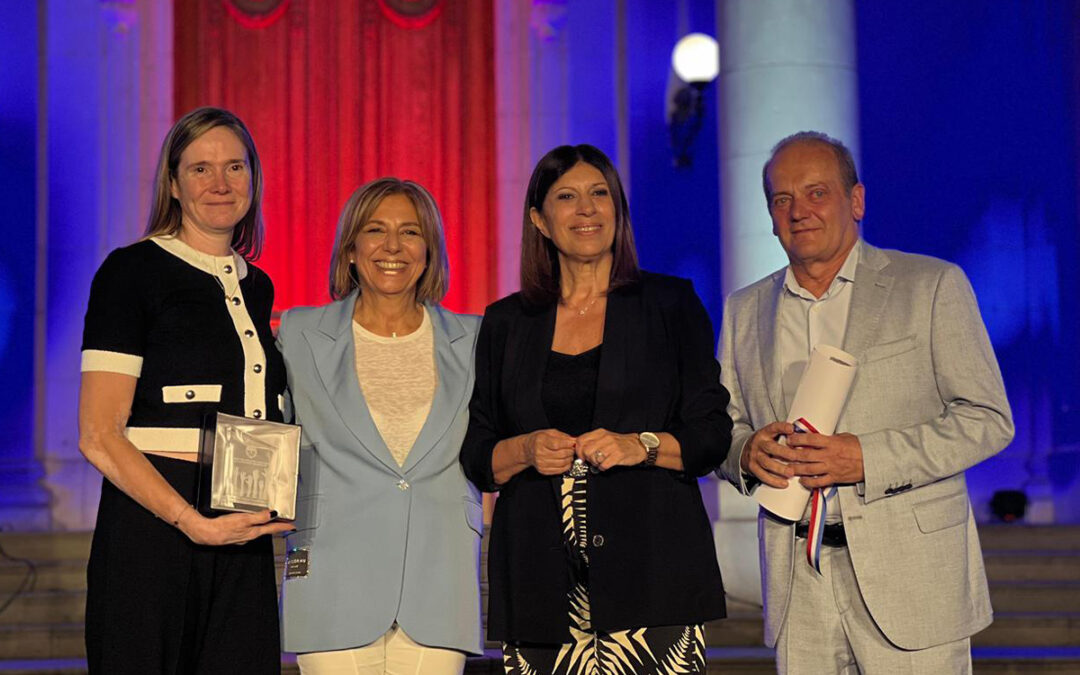 Reconocimiento legislativo al Colegio de Médicos por su compromiso con los valores democráticos